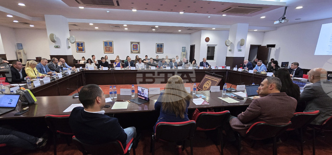 Сигурността и рисковете в хотелиерството обсъдиха експерти на форум в УНСС