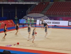 Художествена гимнастика - подиум тренировка