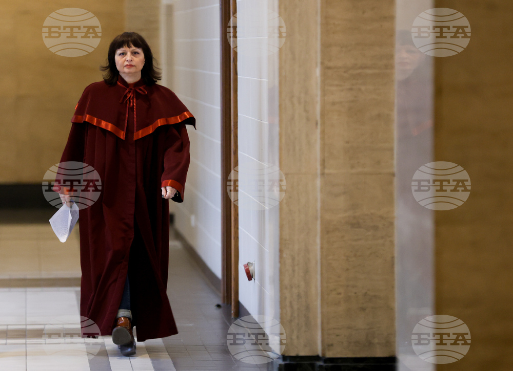 Съдебна палата - Евелин Банев