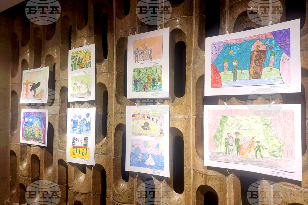 Стара Загора - изложба „Нарисувай ми театър“