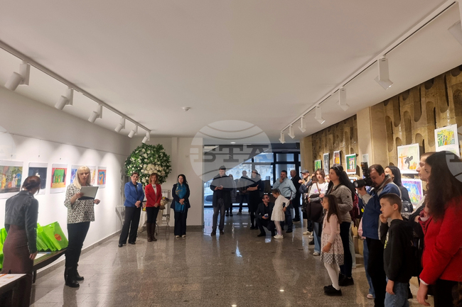 Стара Загора - изложба „Нарисувай ми театър“