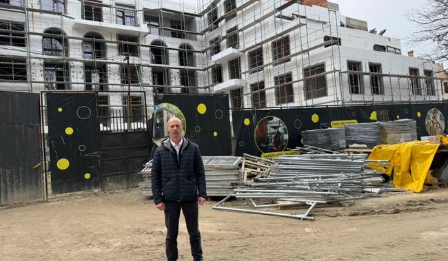 След наши сигнали започнаха масови проверки в анклава „КУБ“, казва кандидатът за народен представител от „Възраждане“ Коста Стоянов