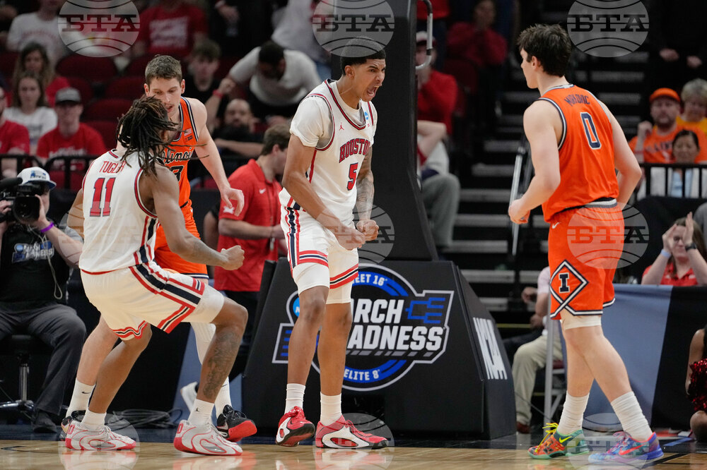 NCAA Illinois Houston Basketball