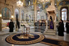 Бургас - Сливенски митрополит Арсений - богослужение