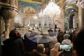 Бургас - Сливенски митрополит Арсений - богослужение