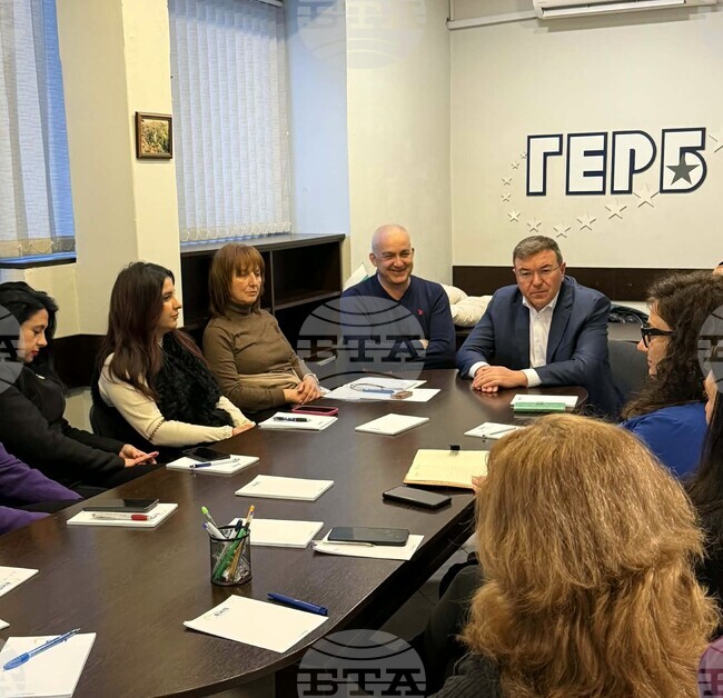 Лекции за здравето започват във Велико Търново и областта по инициатива на Жени ГЕРБ и водача на листата на ГЕРБ-СДС проф. Костадин Ангелов