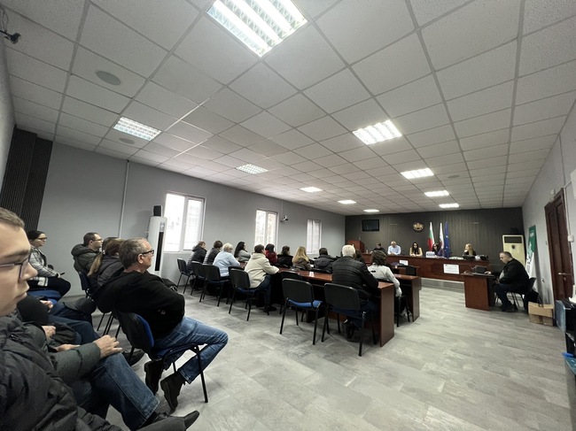 Жители на Омуртаг се запознаха с кампанията „НЗОК за теб“ 