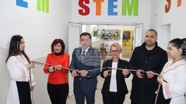 В нов STEM център учениците от Професионалната гимназия по транспорт и лека промишленост в Омуртаг ще развиват уменията си 