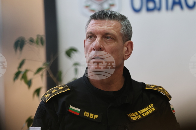 Задържана е жена с руско гражданство в Стара Загора за предлагане на пари срещу глас за конкретна партия, съобщи Георги Кандев 