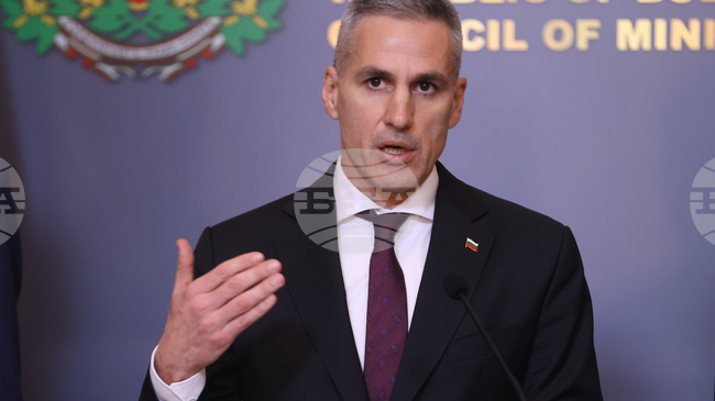 Щаб в Министерския съвет ще следи цените на електроенергията и на храните, за да може да реагира с мерки, заяви Андрей Гюров