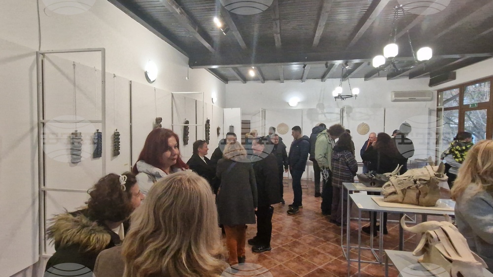 Керамичен пленер „Вода, земя и огън“ - изложба