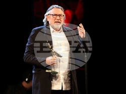 Национални награди за сценични изкуства "Икар"