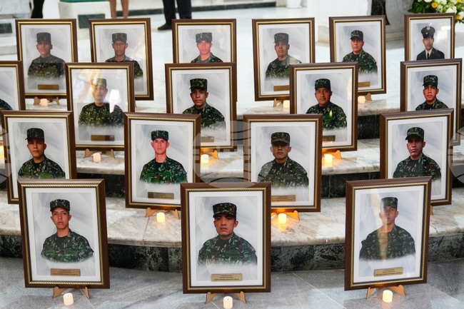 APTOPIX Colombia Plane Crash