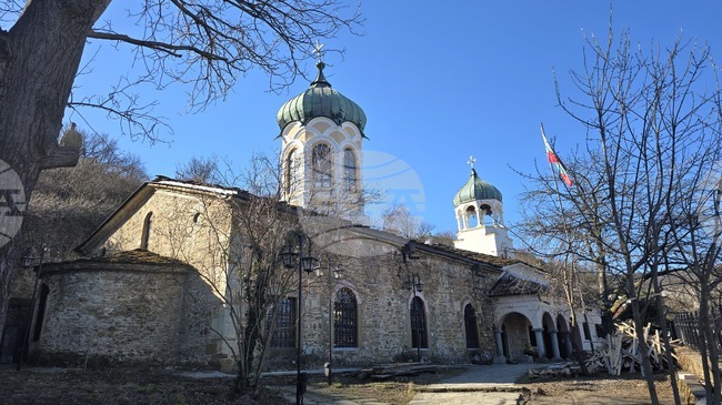 Храм „Успение Богородично“ в стария квартал на Ловеч е обновен със средства от държавата