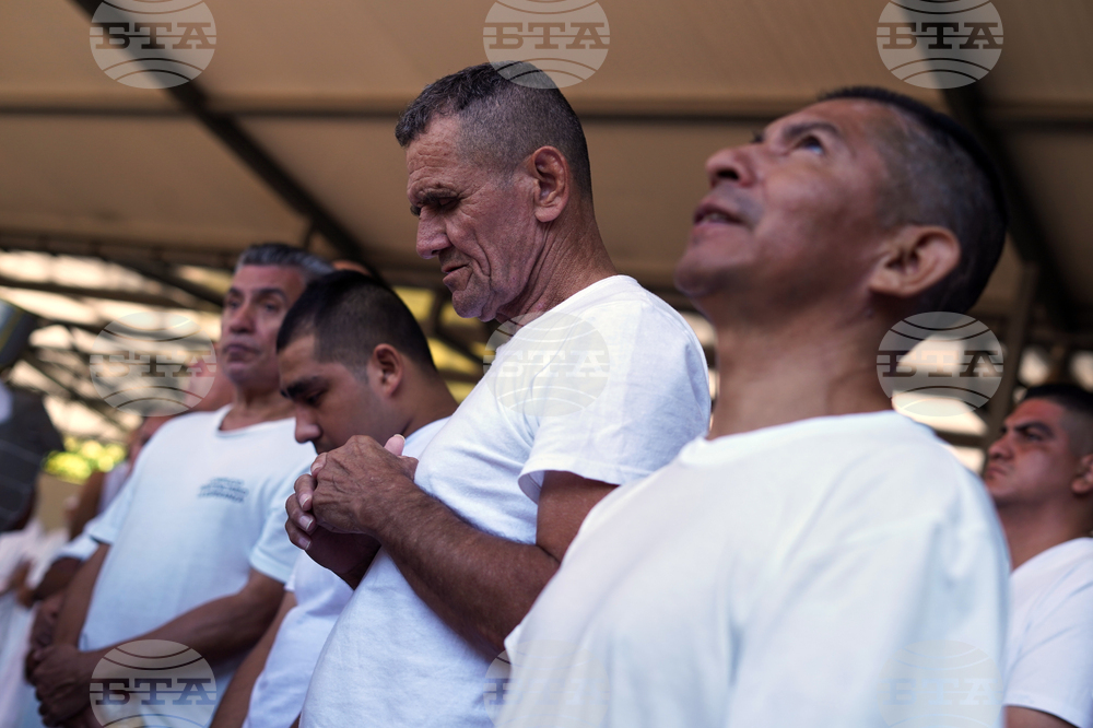 El Salvador Prisoners