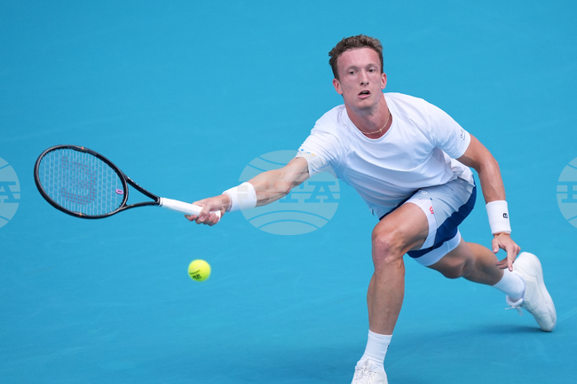 Иржи Лехечка се класира за финала на турнира по тенис от сериите "Мастърс" в Маями