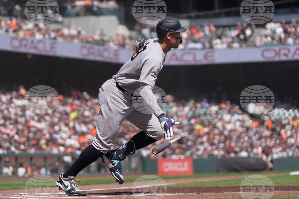 Yankees Giants Baseball