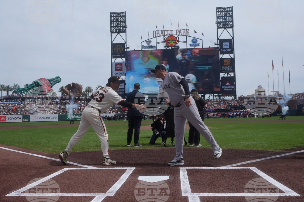 Yankees Giants Baseball
