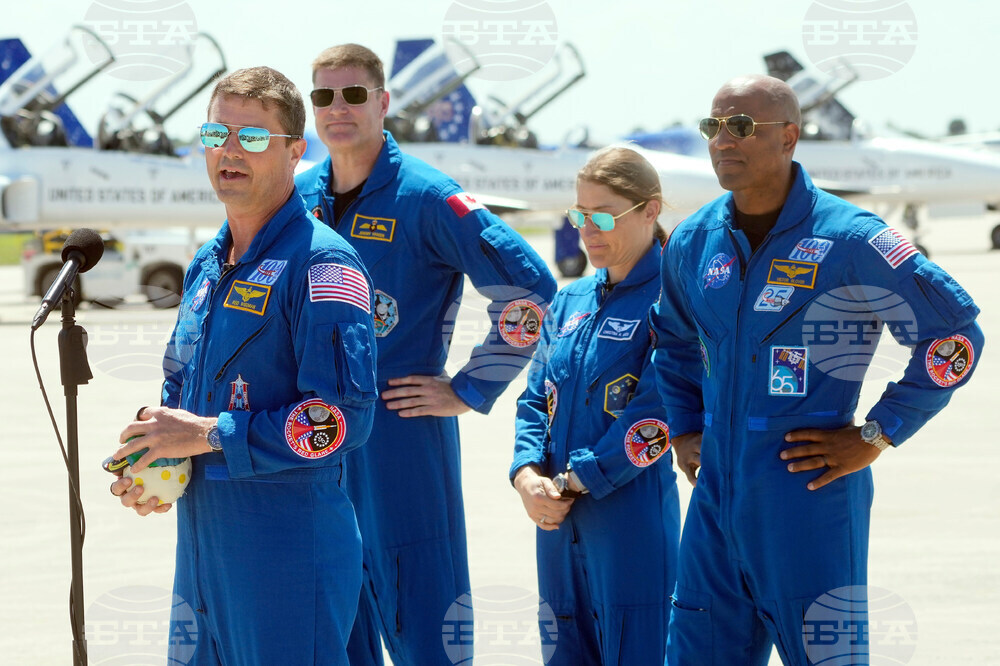 NASA Artemis Moonshot