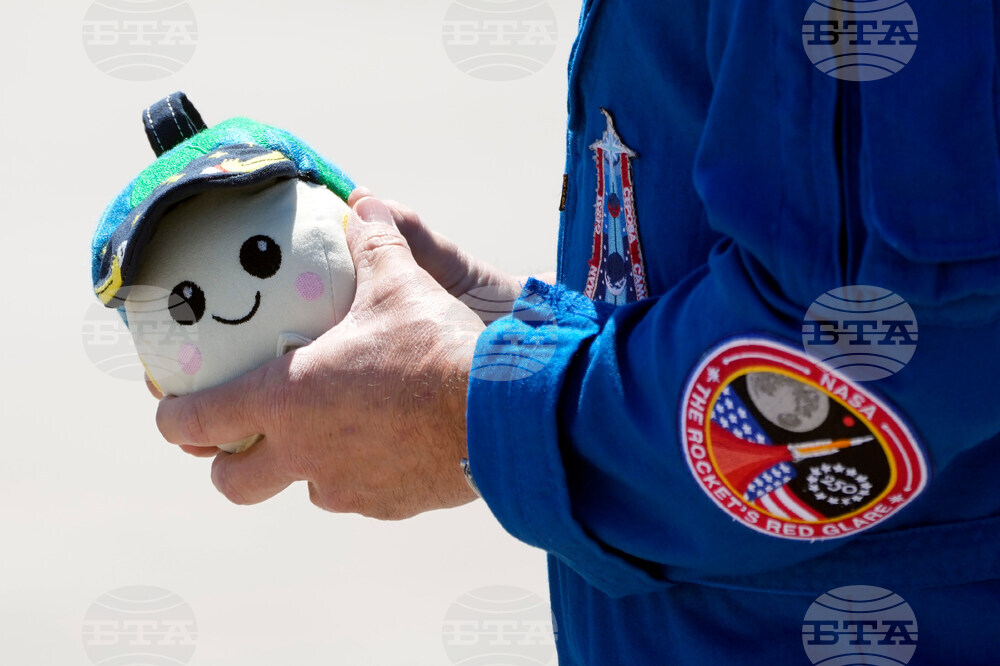 NASA Artemis Moonshot