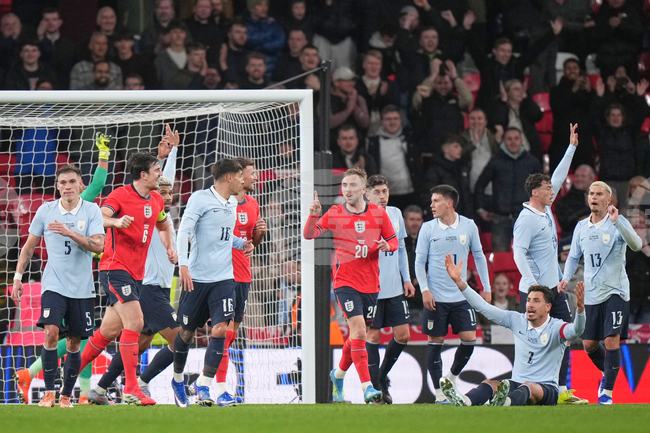 Англия и Уругвай направиха равенство в Лондон, Германия, Испания и Нидерландия записаха победи в контролни срещи