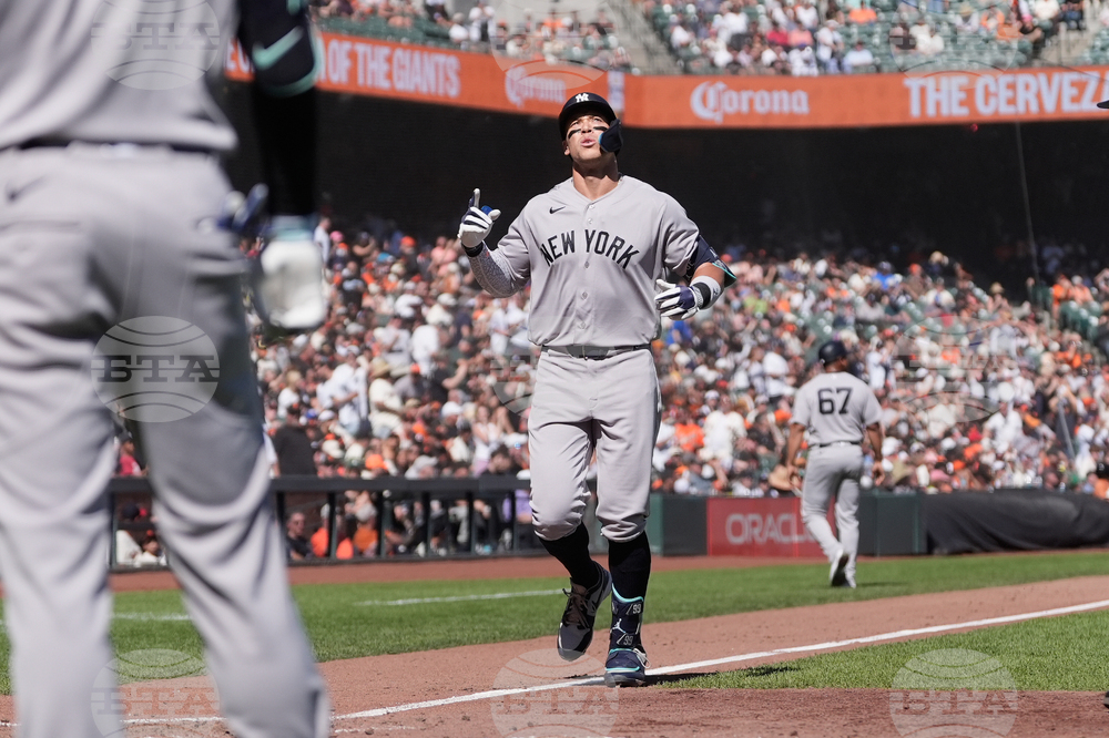 Yankees Giants Baseball