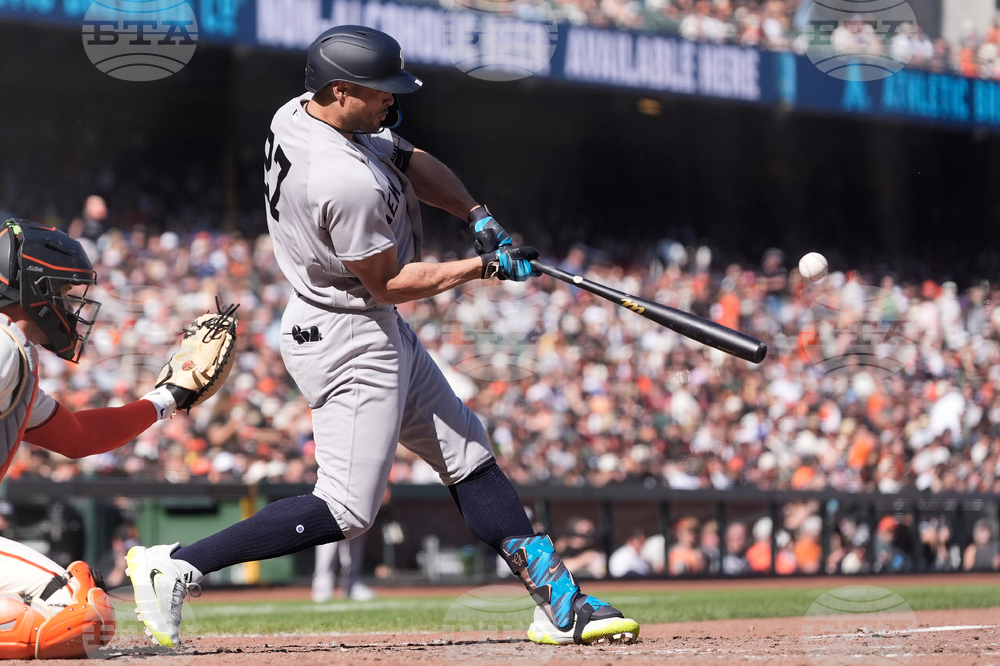 Yankees Giants Baseball