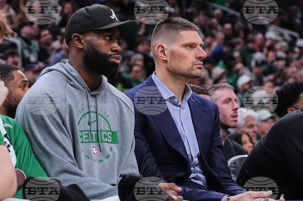 Hawks Celtics Basketball