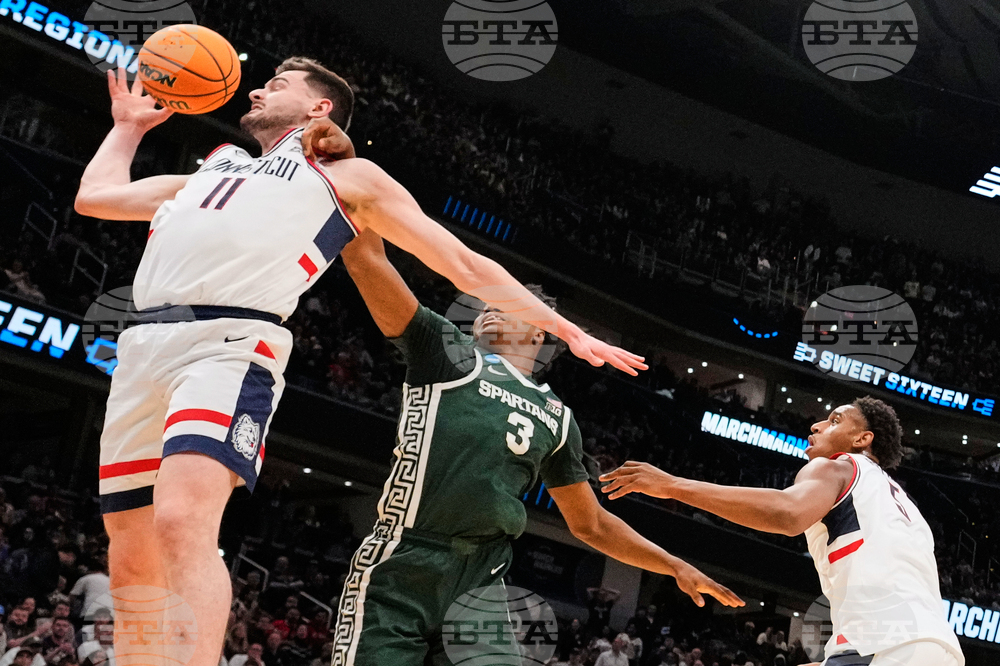 NCAA Michigan St UConn Basketball