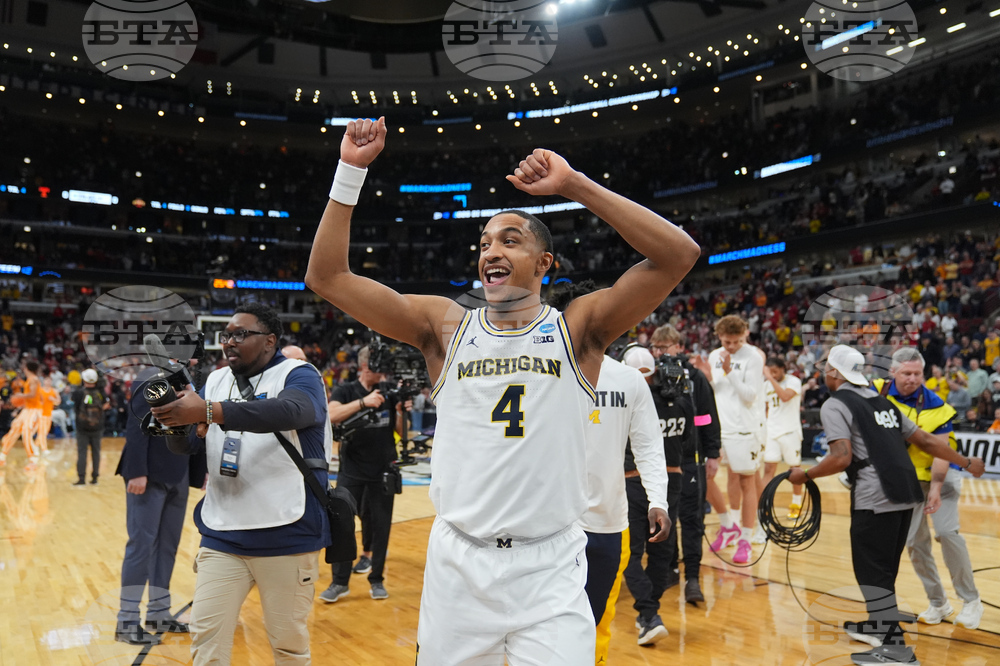 APTOPIX NCAA Alabama Michigan Basketball