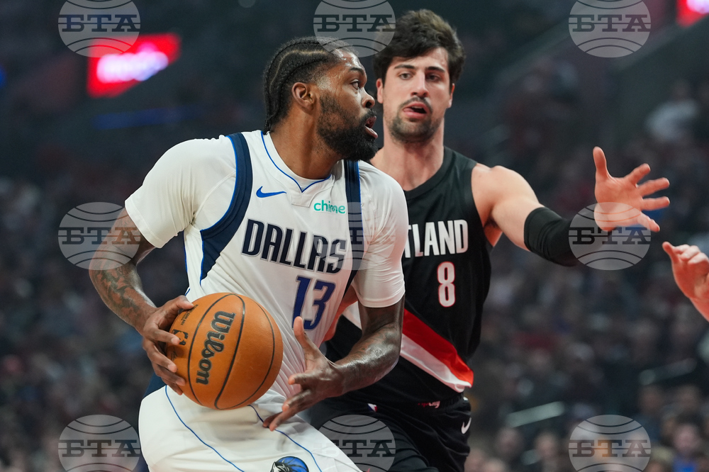 Mavericks Trail Blazers Basketball
