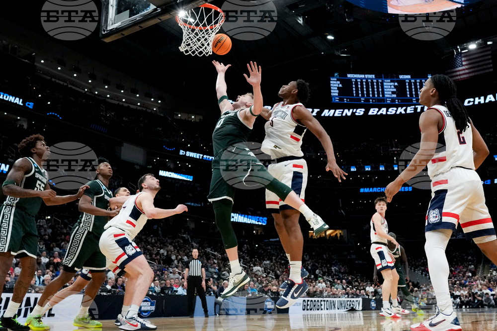 NCAA Michigan St UConn Basketball