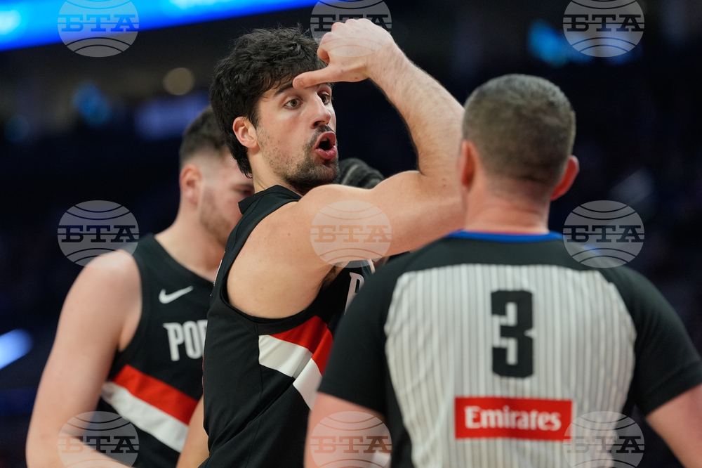 Mavericks Trail Blazers Basketball