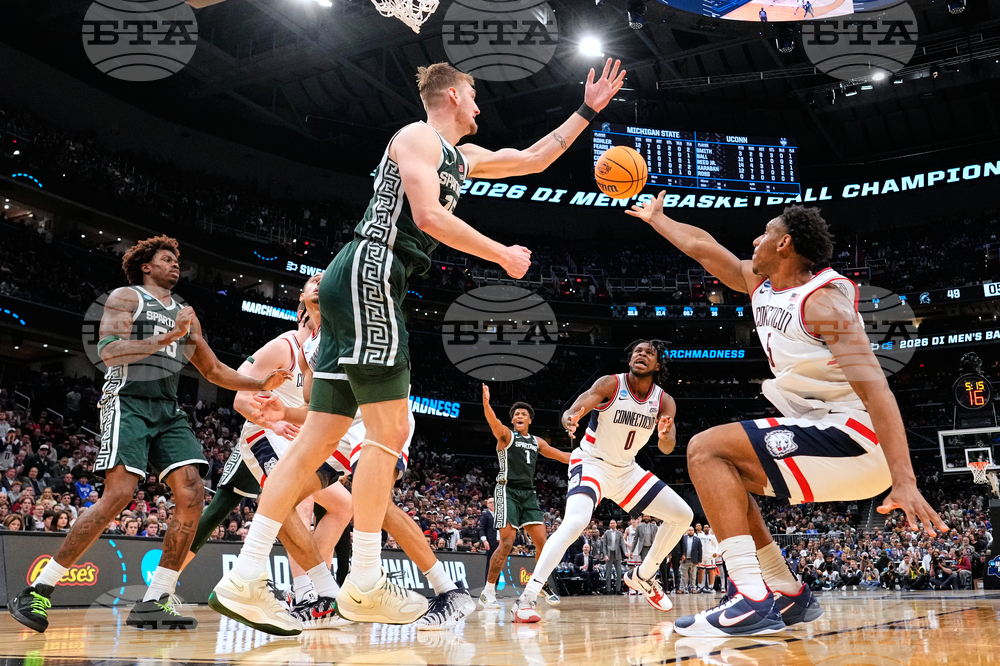 NCAA Michigan St UConn Basketball