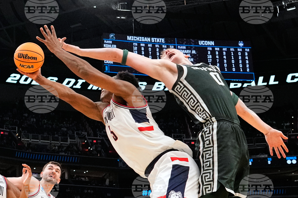 NCAA Michigan St UConn Basketball
