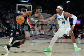 Mavericks Trail Blazers Basketball