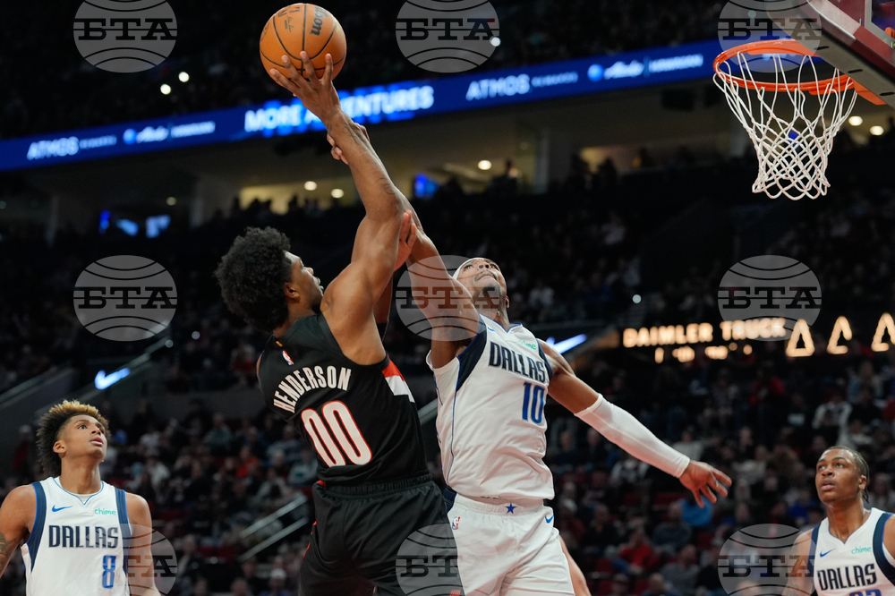 Mavericks Trail Blazers Basketball