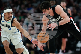 Mavericks Trail Blazers Basketball