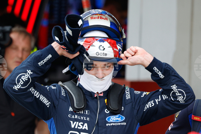 Макс Ферстапен определи колата си като „неуправляема“ в квалификацията за Гран при на Япония