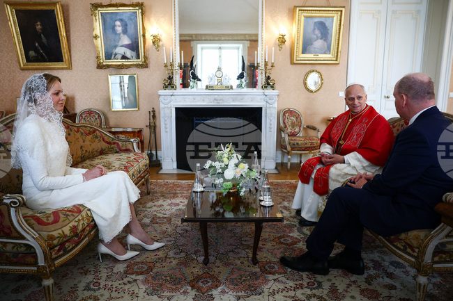 Папа Лъв Четиринадесети започна визитата си в Монако