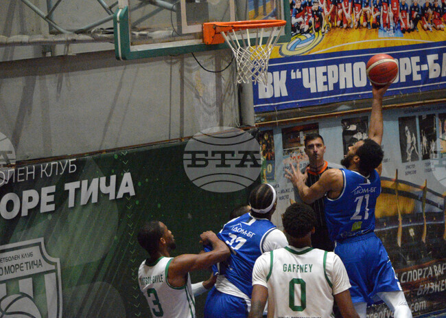 Спартак Плевен надигра Черно море Тича във Варна и записа шеста поредна победа в Националната баскетболна лига