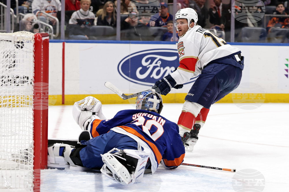 Panthers Islanders Hockey