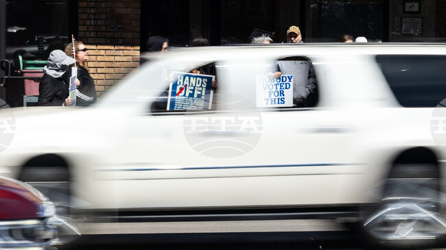 APTOPIX No Kings Protest Kansas