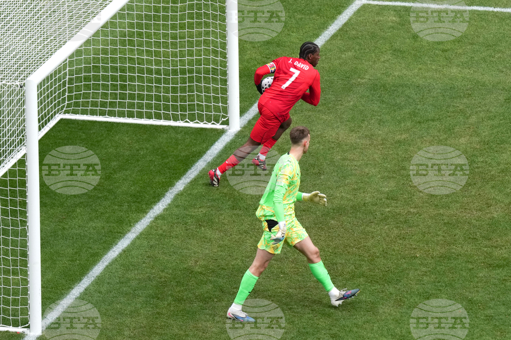 Canada Iceland Soccer