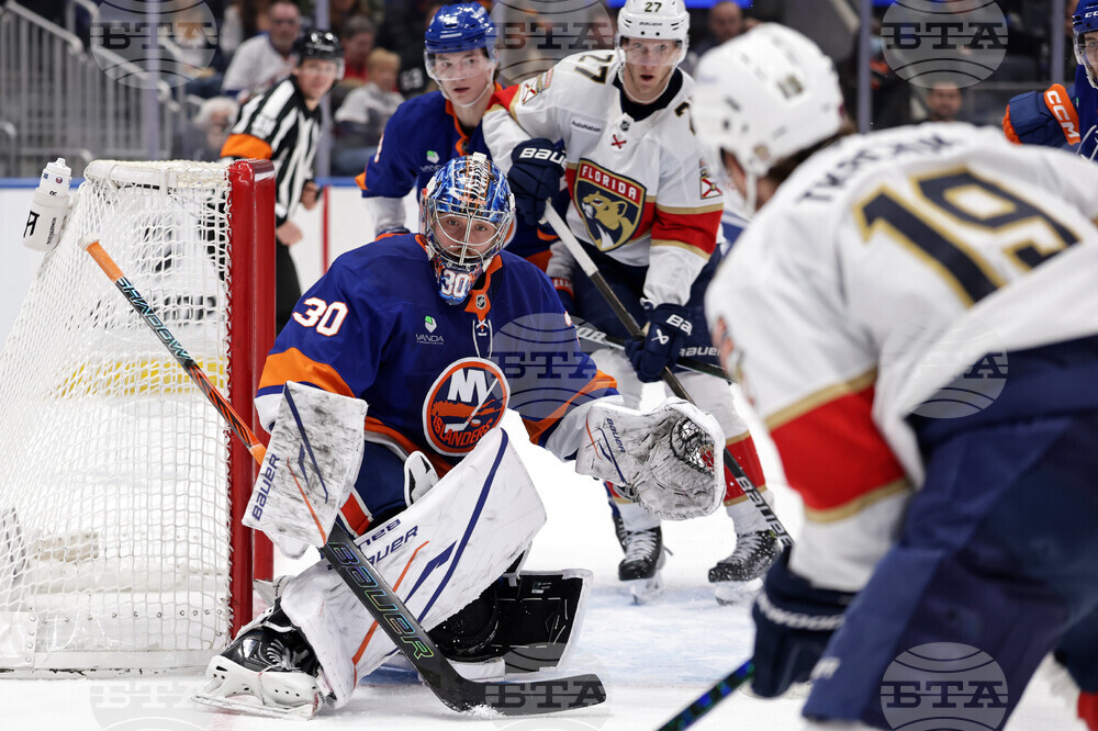 Panthers Islanders Hockey