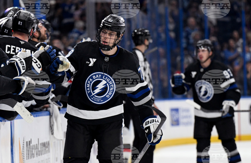 Senators Lightning Hockey