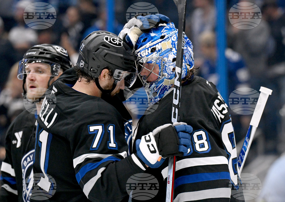 Senators Lightning Hockey