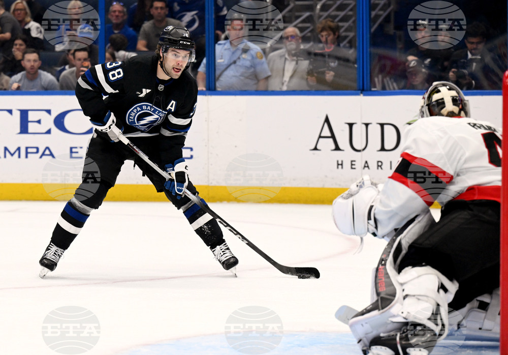 Senators Lightning Hockey