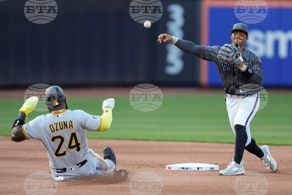 Pirates Mets Baseball