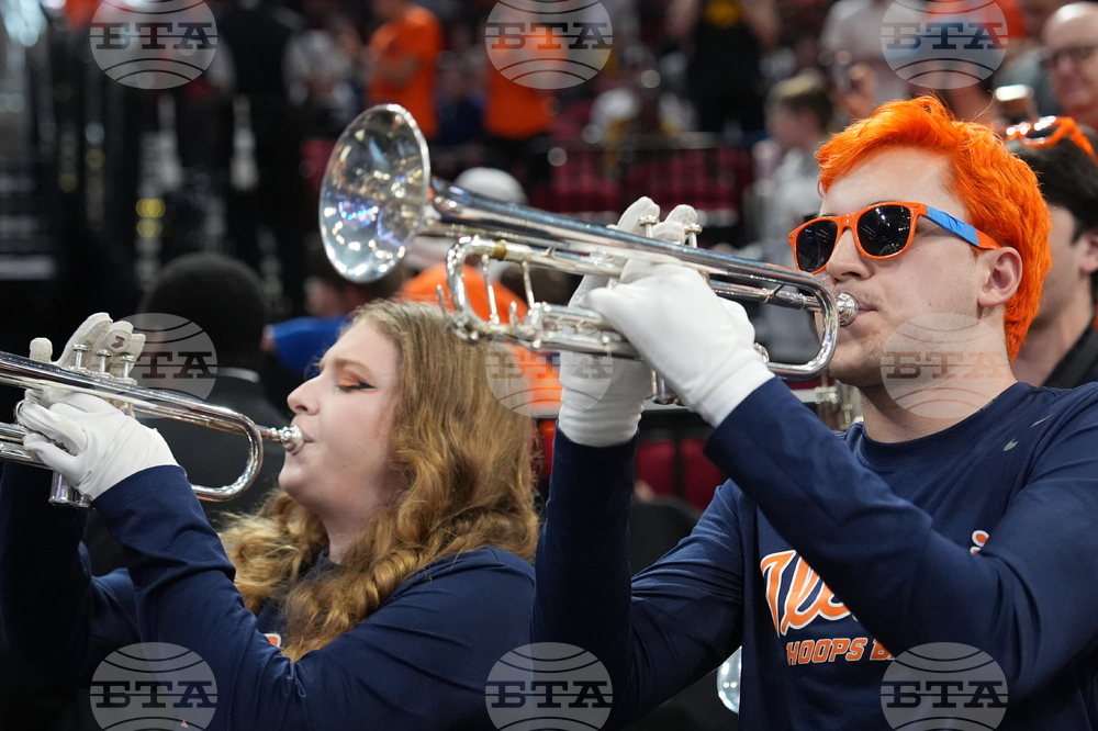 Iowa Illinois Basketball